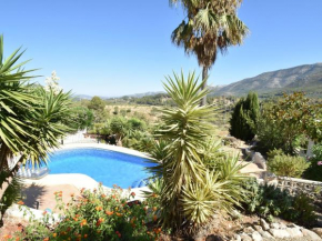 Spacious villa 9 pax with 2 fully furnished living units and private pool, Benigembla